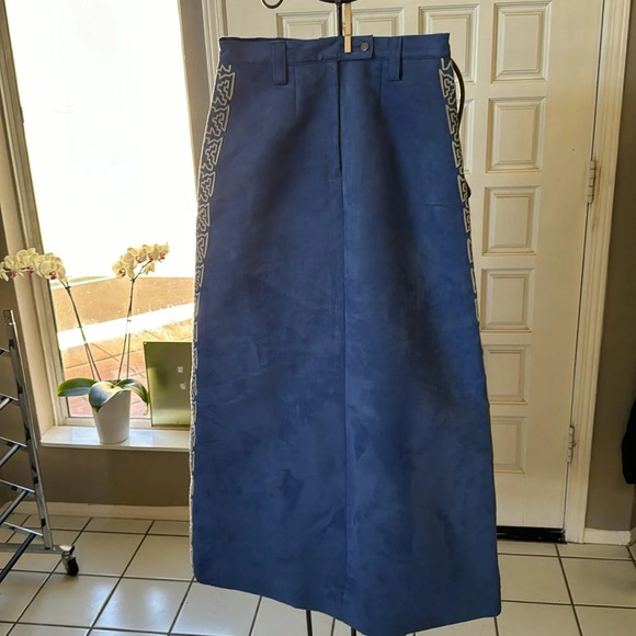 One of a kind hand made periwinkle suede like maxi skirt with side details - Picture 11 of 13
